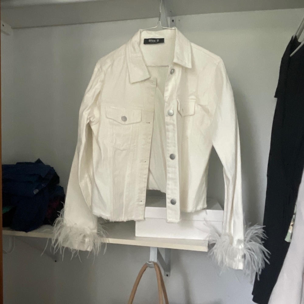 Jean jacket with feathers bridal